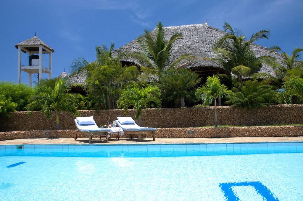 Sheba Cottages - Diani Beach Bagian luar foto