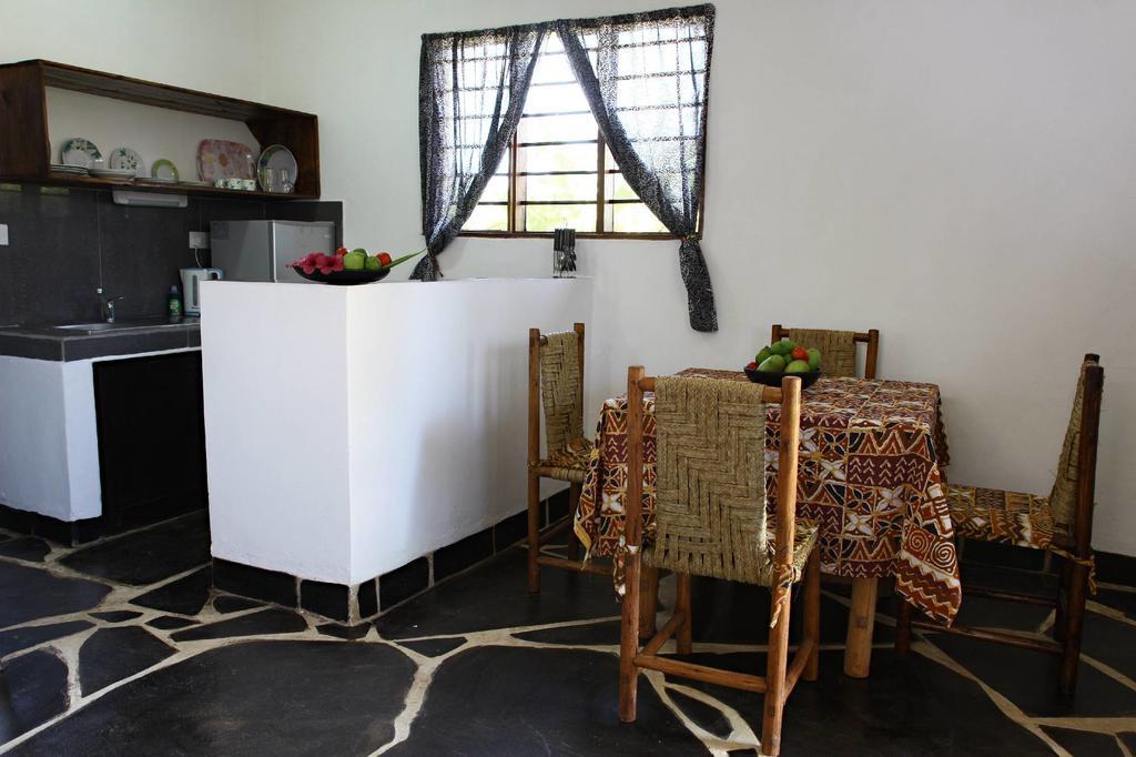 Sheba Cottages - Diani Beach Bagian luar foto