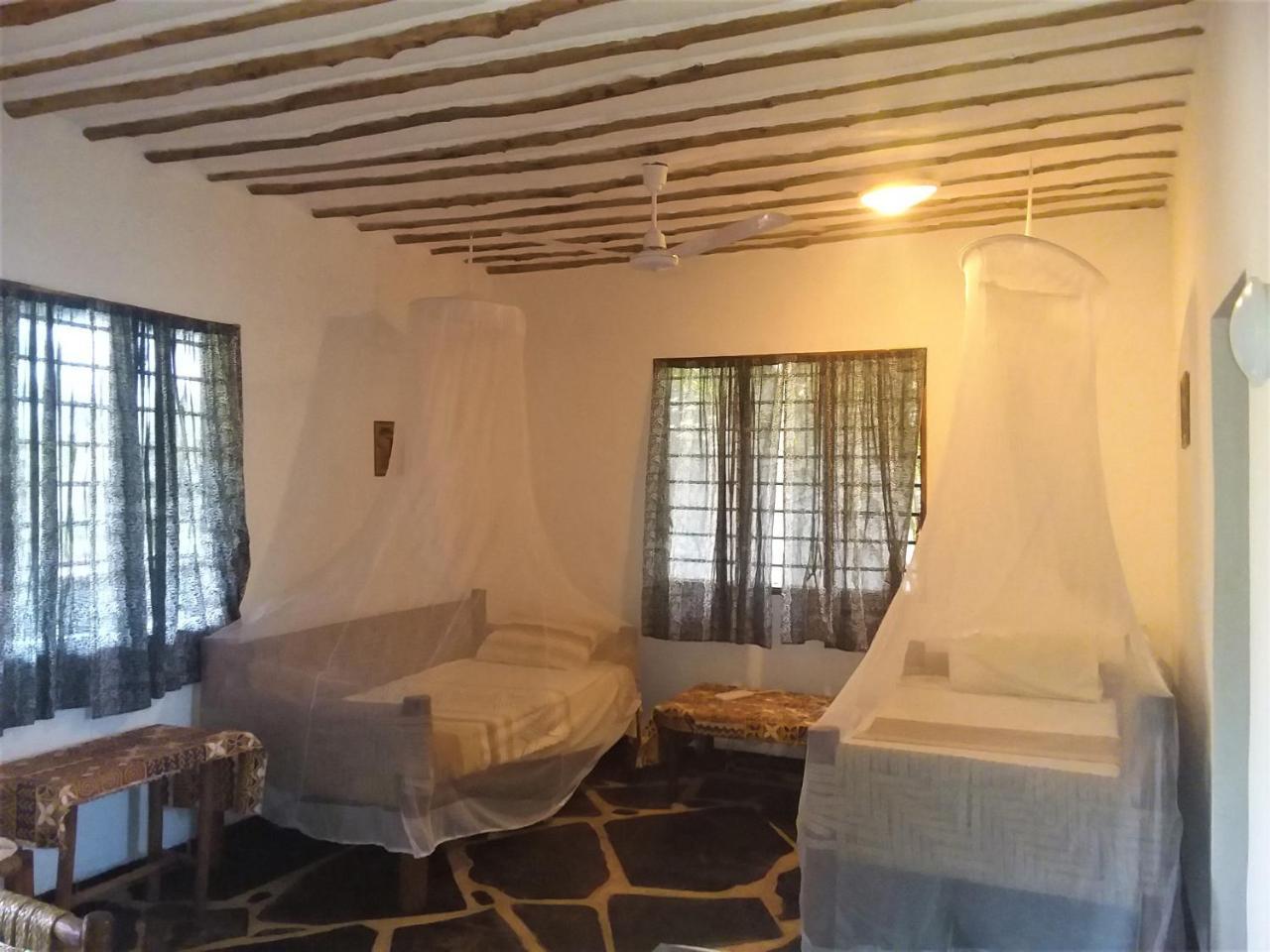 Sheba Cottages - Diani Beach Bagian luar foto